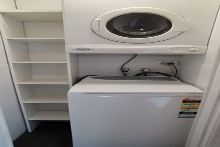 Photo of property in 1/11 Tristram Avenue, Forrest Hill, Auckland, 0620