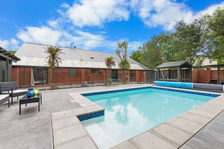 Photo of property in 17 Smarts Drive, Leithfield, 7481