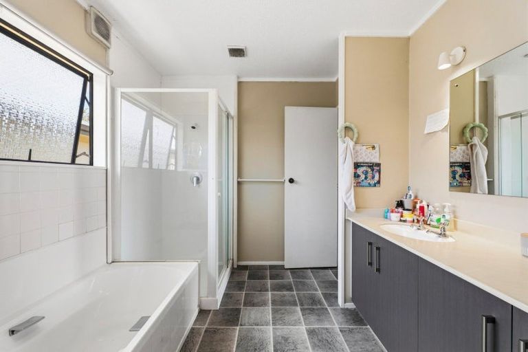 Photo of property in 88 Eversham Road, Mount Maunganui, 3116