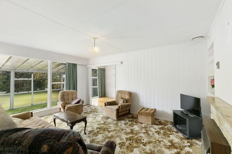 Photo of property in 10 Mimihau Grove, Wainuiomata, Lower Hutt, 5014