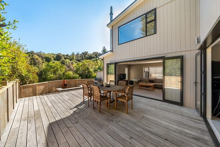 Photo of property in 67 Mount Marua Way, Timberlea, Upper Hutt, 5018