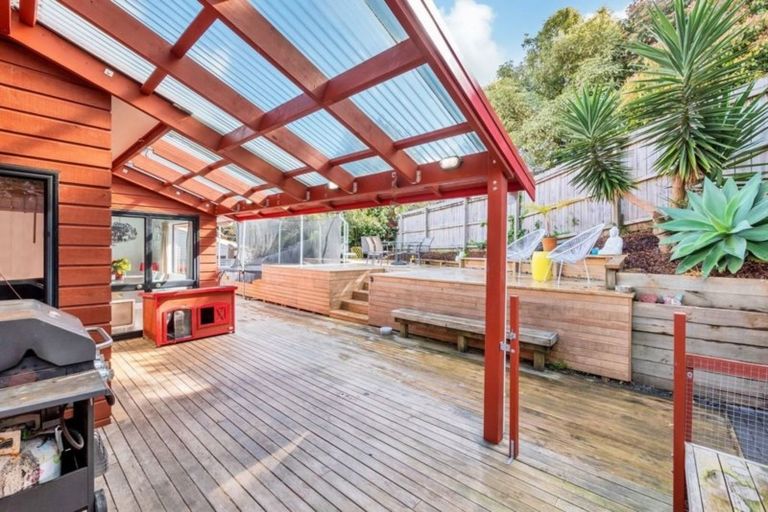 Photo of property in 1/65 Nigel Road, Browns Bay, Auckland, 0630