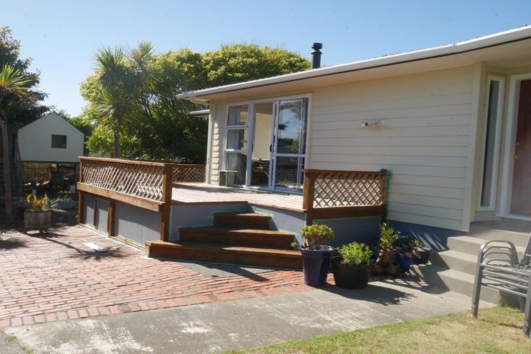 Photo of property in 89 Eatwell Avenue, Paraparaumu Beach, Paraparaumu, 5032