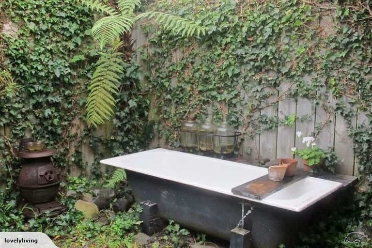 Photo of property in 5 Alexander Street, Waikanae, 5036