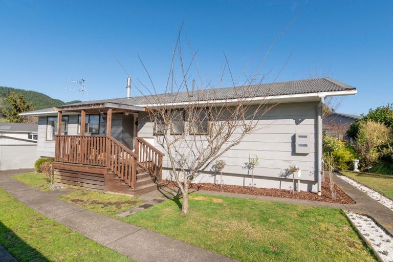 Photo of property in 17 Streamdale Place, Ngongotaha, Rotorua, 3010
