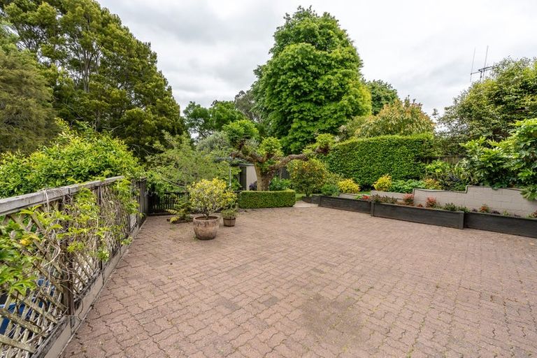 Photo of property in 31 Resthill Crescent, Glenview, Hamilton, 3206