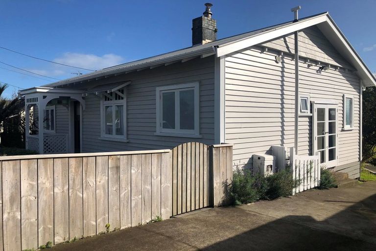Photo of property in 69 Clemow Road, Fitzroy, New Plymouth, 4312