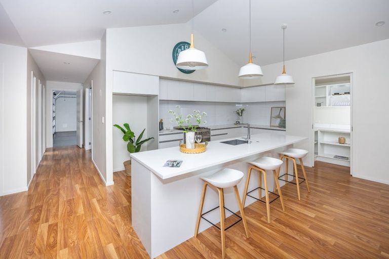 Photo of property in 12 Kentwood Place, Flagstaff, Hamilton, 3210