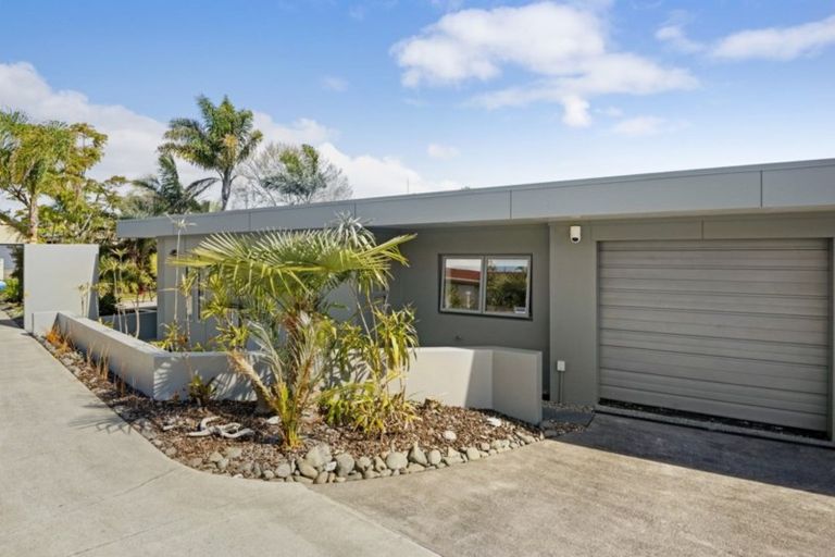 Photo of property in 1/7 Pinero Place, Bucklands Beach, Auckland, 2014
