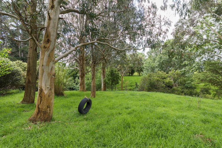 Photo of property in 68 Harts Road, Turitea, Palmerston North, 4472