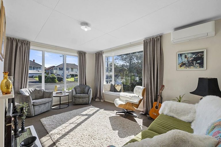 Photo of property in 17 Aotea Street, Welbourn, New Plymouth, 4312