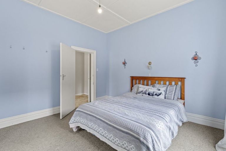 Photo of property in 30 Milne Street, Hunterville, 4730