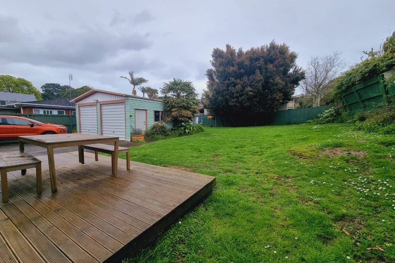 Photo of property in 5 Imogene Way, Half Moon Bay, Auckland, 2012