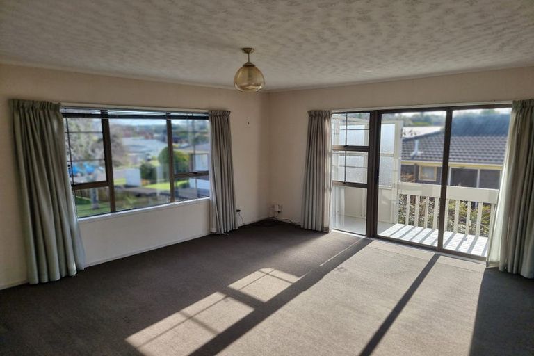 Photo of property in 1/5 Pupuke Road, Takapuna, Auckland, 0622