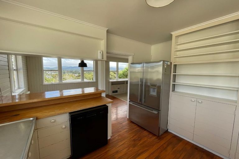 Photo of property in 11 Western View Court, Sunnyvale, Auckland, 0612