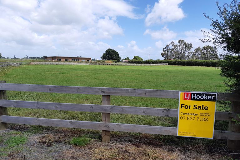 Photo of property in 377 Fencourt Road, Cambridge, 3493