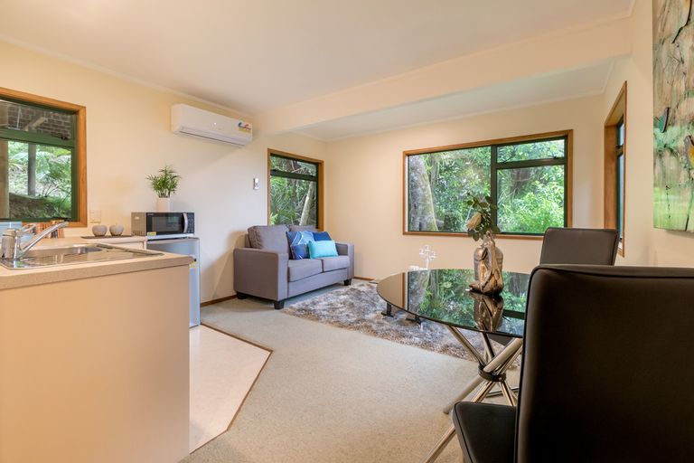 Photo of property in 207c Woodlands Park Road, Titirangi, Auckland, 0604