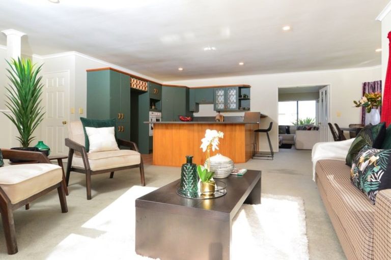 Photo of property in 1 Castlewold Place, Huntington, Hamilton, 3210