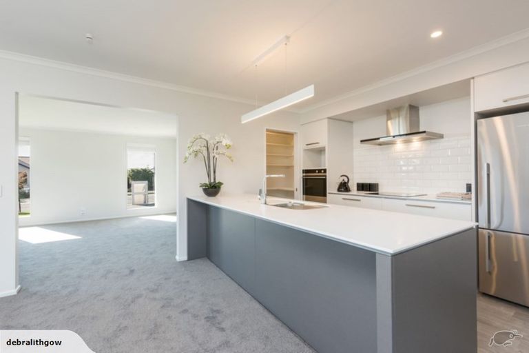 Photo of property in 18 Hart Road, Hauraki, Auckland, 0622