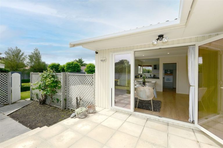 Photo of property in 18 Glenside Avenue, Ilam, Christchurch, 8041
