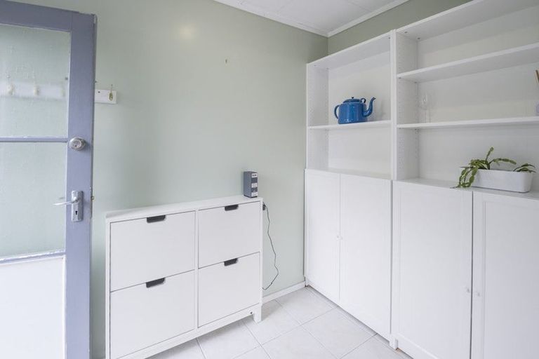 Photo of property in 1/20 Merchant Avenue, Te Atatu South, Auckland, 0610
