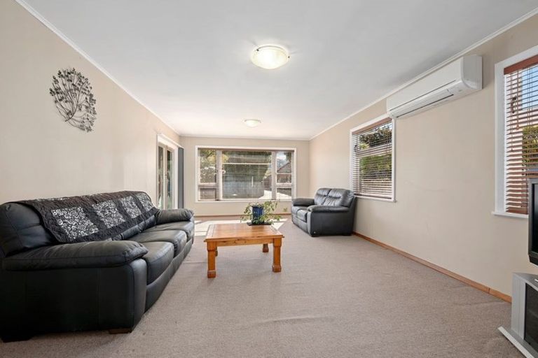 Photo of property in 6 Cecil Street, Clouston Park, Upper Hutt, 5018
