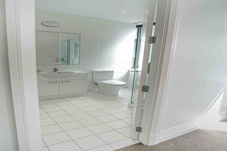 Photo of property in Kelvin House, 8d/16 The Terrace, Wellington Central, Wellington, 6011