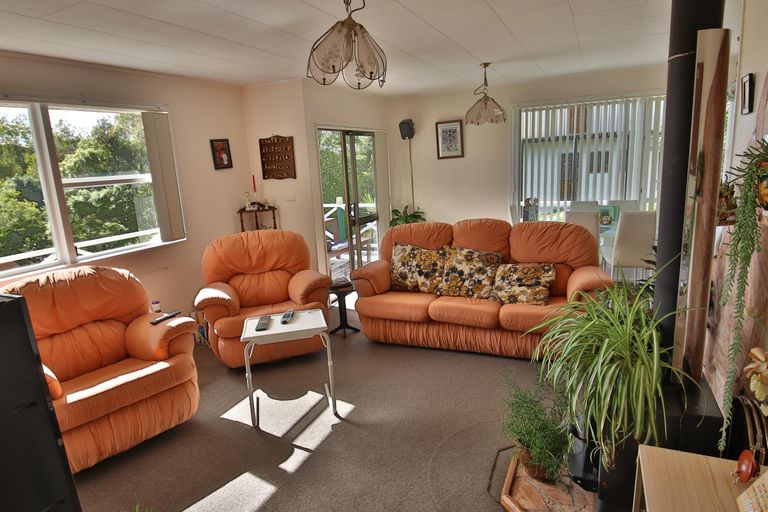 Photo of property in 8c Oromahoe Road, Opua, 0200