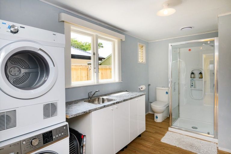 Photo of property in 9 Ngaio Street, West End, Palmerston North, 4412