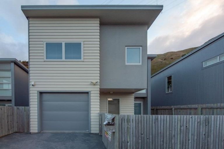 Photo of property in 36f Erlestoke Crescent, Churton Park, Wellington, 6037