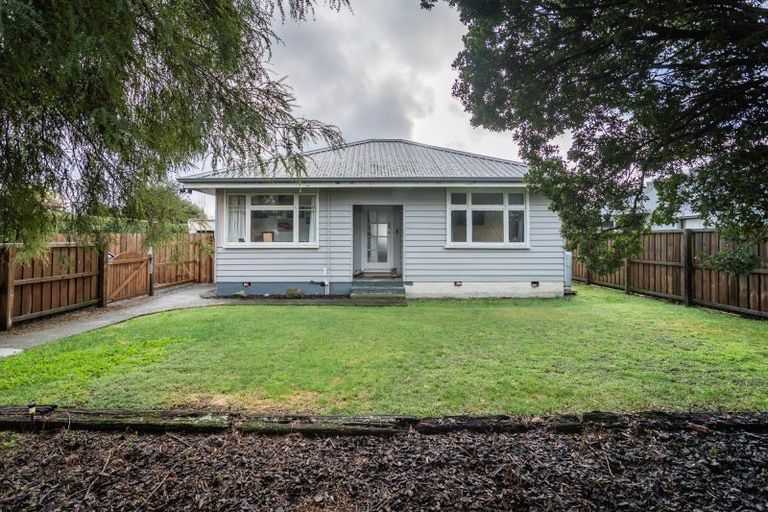 Photo of property in 27 Main Road, Pleasant Point, 7903