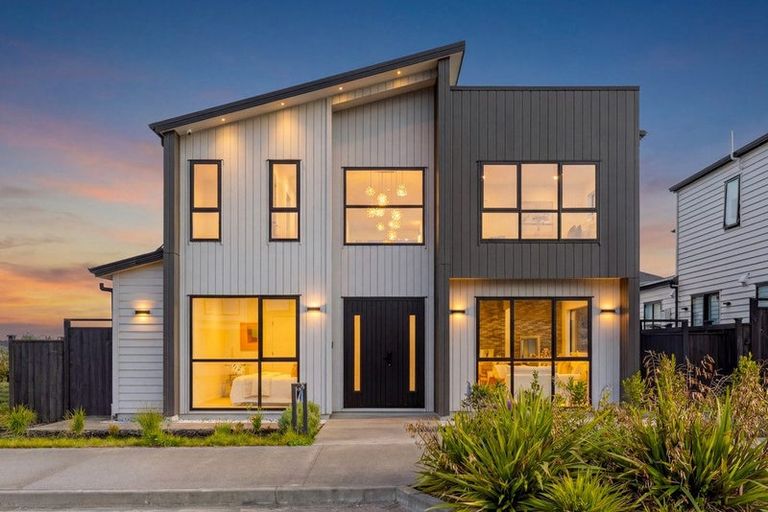 Photo of property in 39 Park Green Avenue, Rosehill, Papakura, 2113