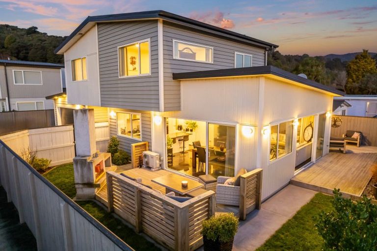 Photo of property in 20b Moohan Street, Wainuiomata, Lower Hutt, 5014