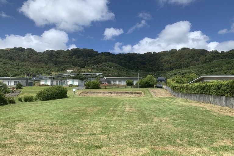Photo of property in 8 Puka Place, Mahia, 4198