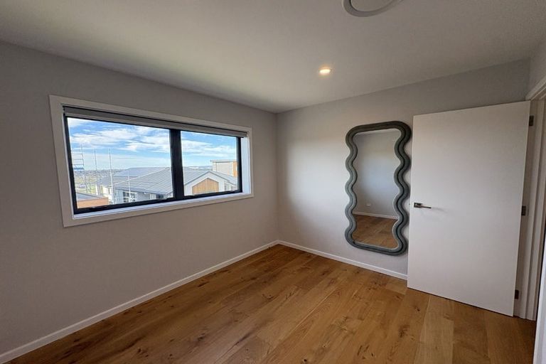 Photo of property in 89 Oak Road, Poraiti, Napier, 4112