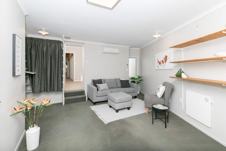 Photo of property in 1 Gerrand Place, Chedworth, Hamilton, 3210