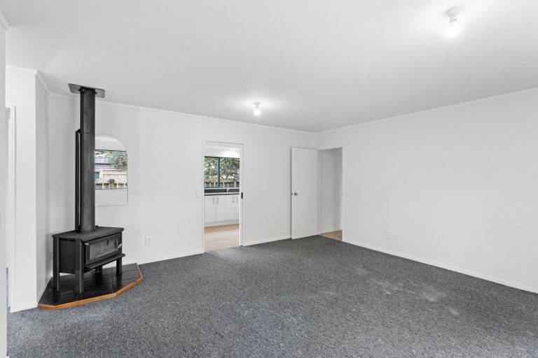 Photo of property in 14 Karaka Street, Otaki Beach, Otaki, 5512