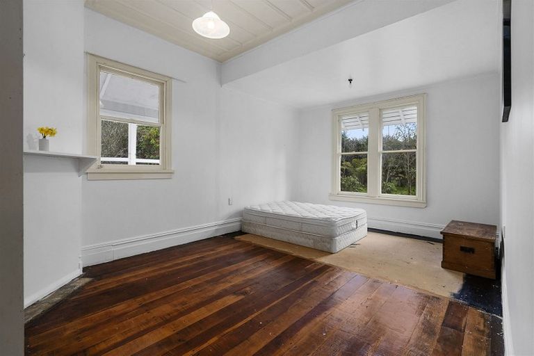 Photo of property in 71 Stanly Street, Eketahuna, 4900