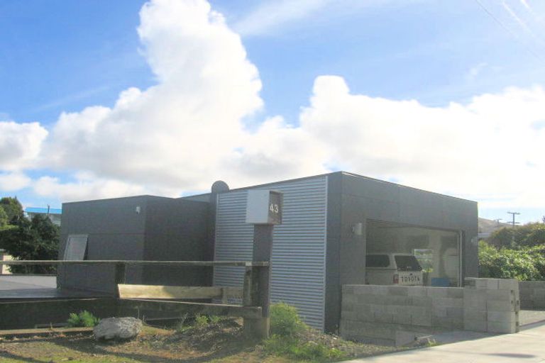 Photo of property in 43a Poto Road, Normandale, Lower Hutt, 5010