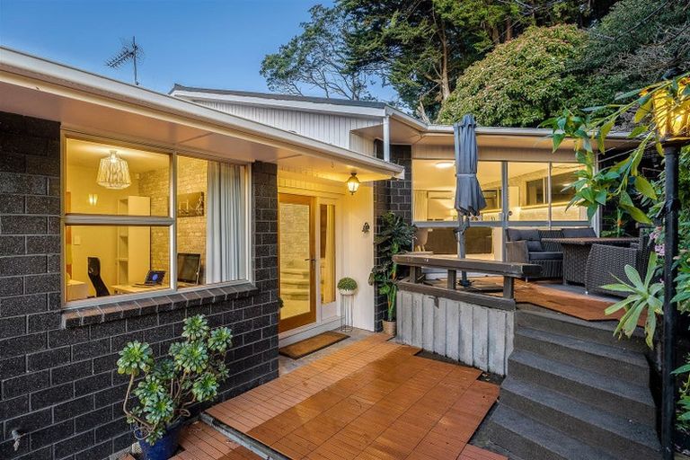 Photo of property in 11 Roseneath Place, Cashmere, Christchurch, 8022