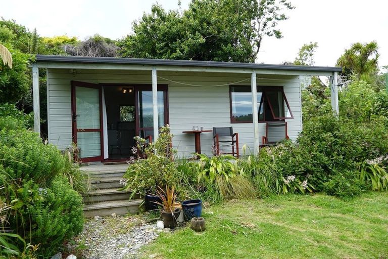 Photo of property in 4 Sandpiper Street, Broad Bay, Dunedin, 9014