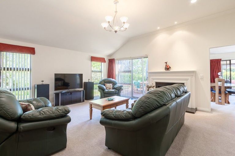 Photo of property in 177 Mazengarb Road, Paraparaumu, 5032