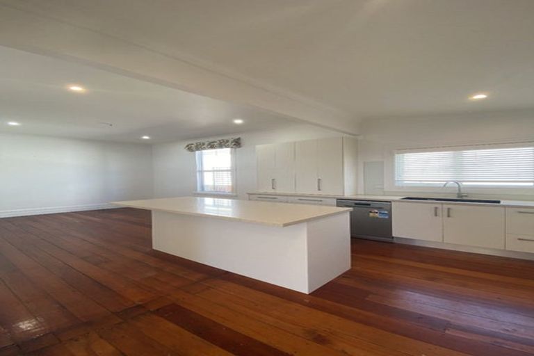 Photo of property in 412 Lyndon Road East, Hastings, 4122