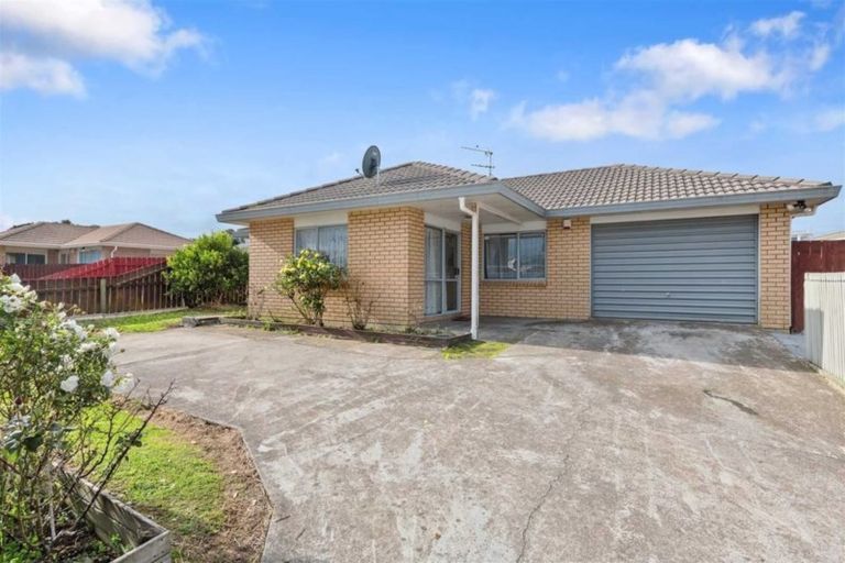 Photo of property in 39 Robert Skelton Place, Clendon Park, Auckland, 2103