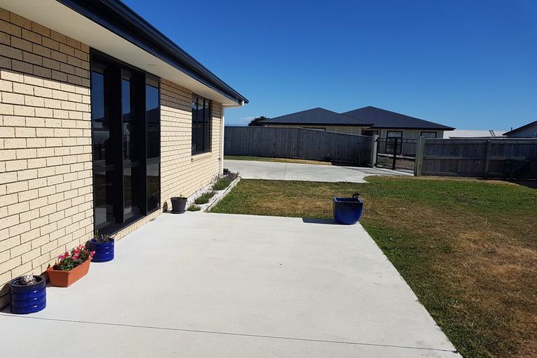 Photo of property in 22 Forbes Road, Foxton Beach, Foxton, 4815
