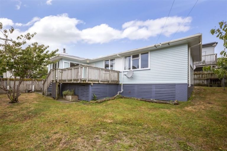 Photo of property in 143 Dimock Street, Titahi Bay, Porirua, 5022