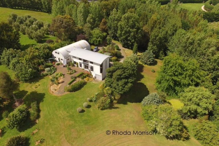 Photo of property in 257 Metcalfe Road, Matakohe, 0593