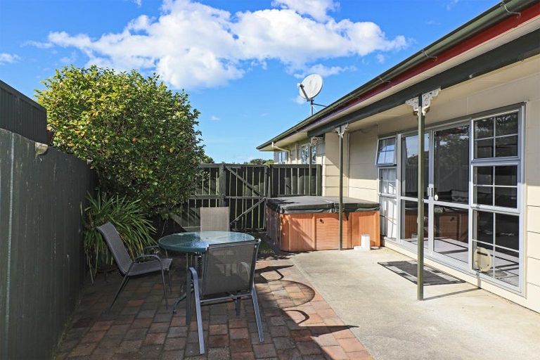 Photo of property in 39 Westminster Avenue, Tamatea, Napier, 4112