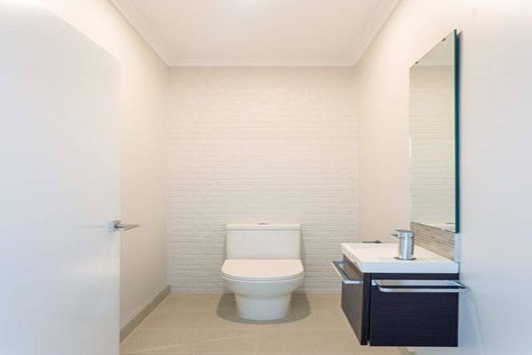 Photo of property in 9 Tuatua Road, Hobsonville, Auckland, 0616