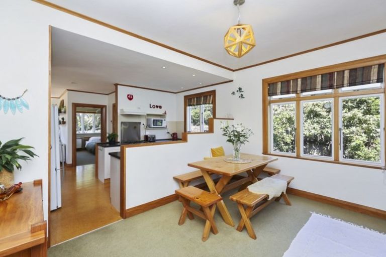 Photo of property in 25 Glen Almond Street, New Plymouth, 4310